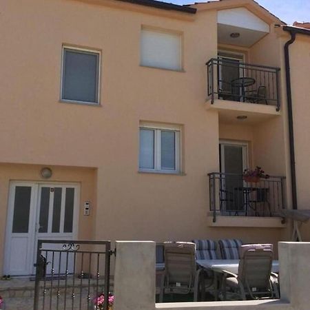Apartments Lipovica Sukošan Екстериор снимка