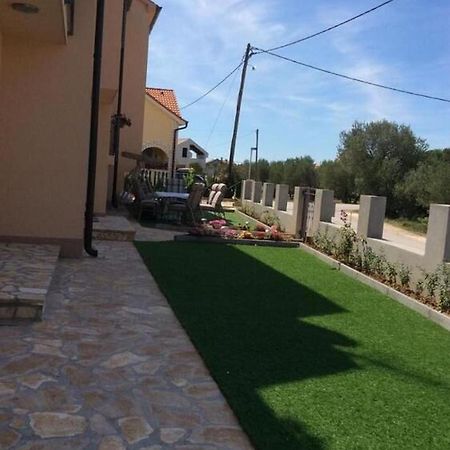 Apartments Lipovica Sukošan Екстериор снимка