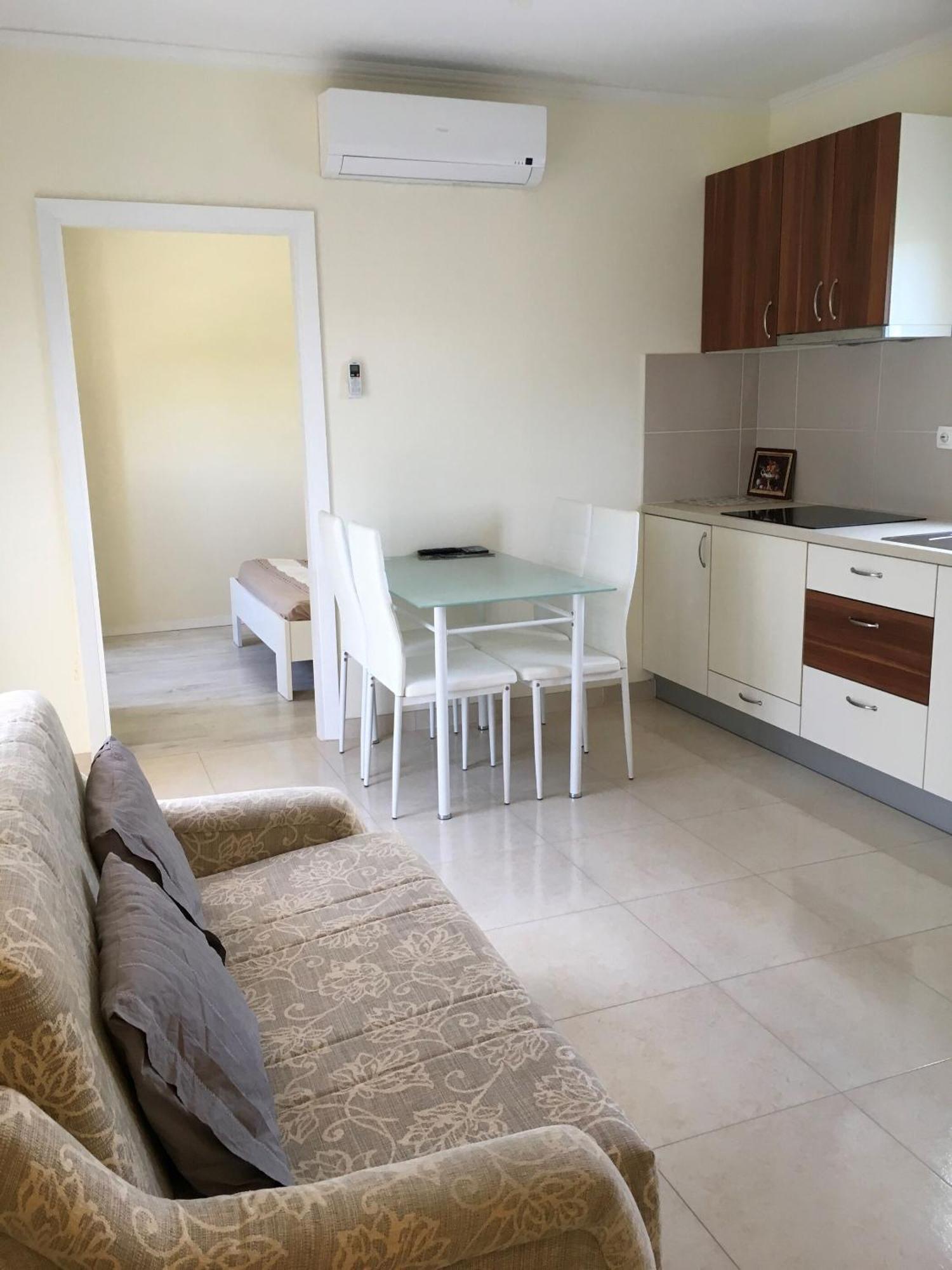 Apartments Lipovica Sukošan Екстериор снимка